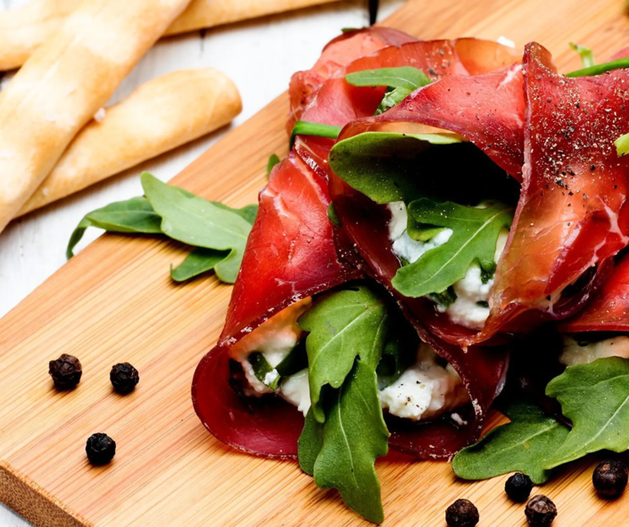 Bresaola della Valtellina IGP: the perfect combinations to enhance its taste