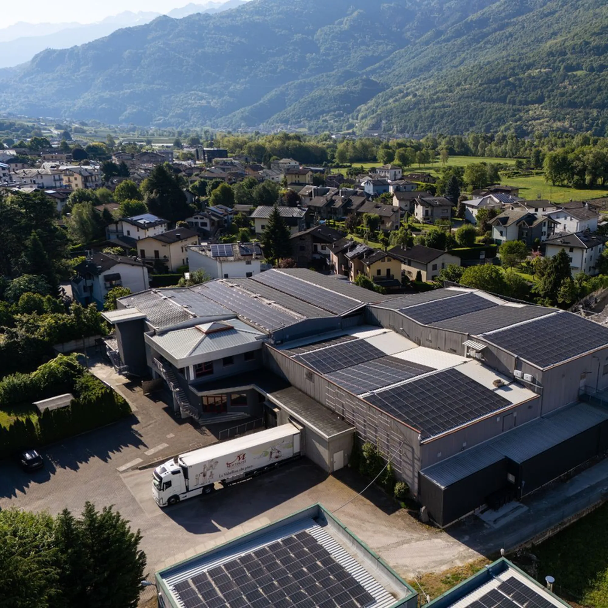 From Valtellina to italian and international markets, every day